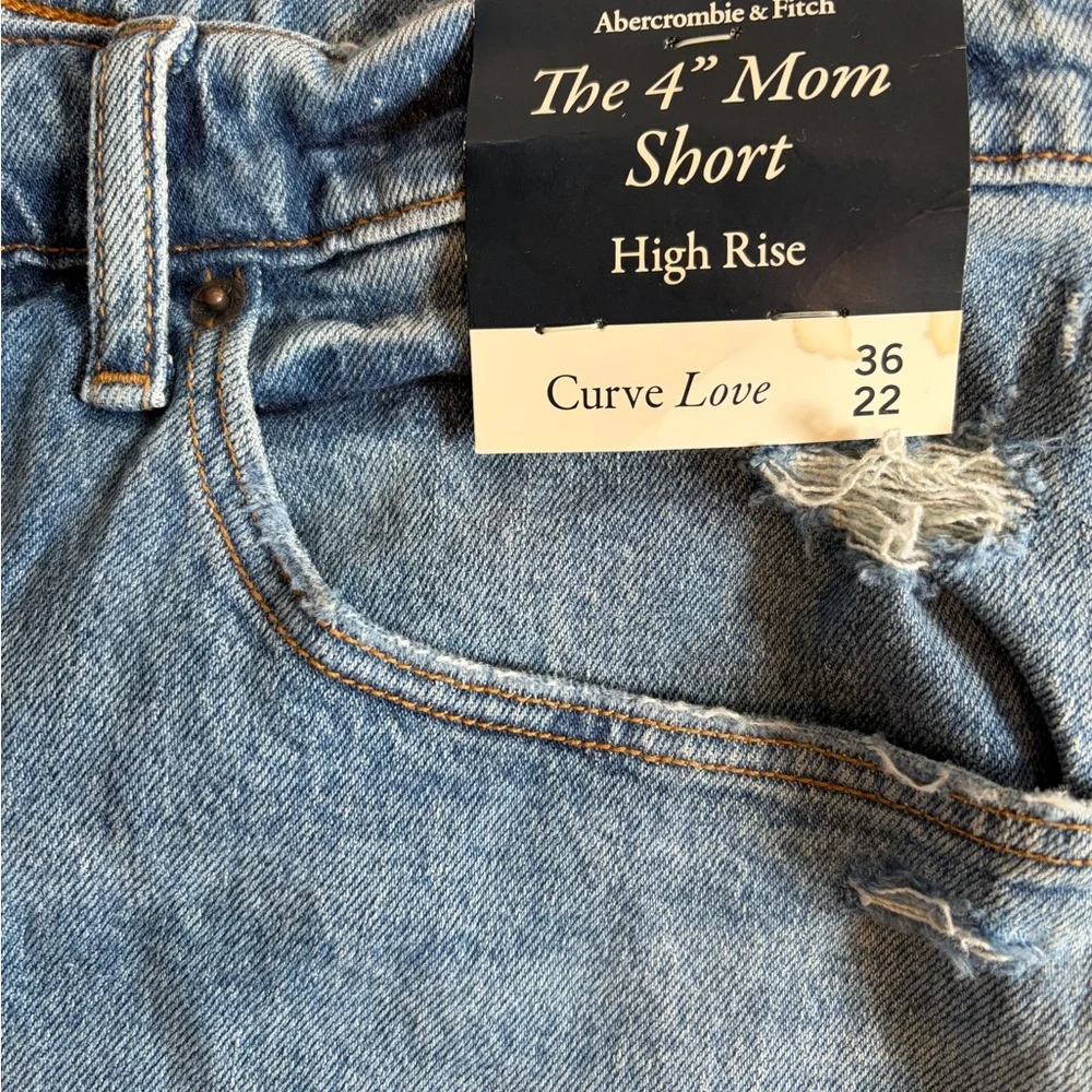 Abercrombie & Fitch Curve Love Mom‎ Shorts 36 High Rise Distressed NWT 4” Denim
